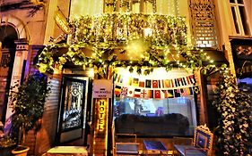 The Beyoglu House
